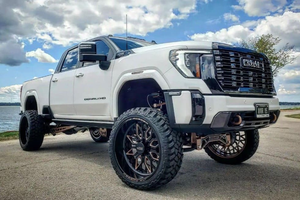 7-9 Inch Premium Lift Kit 2020-2026 Silverado/Sierra 2500 2WD/4WD
