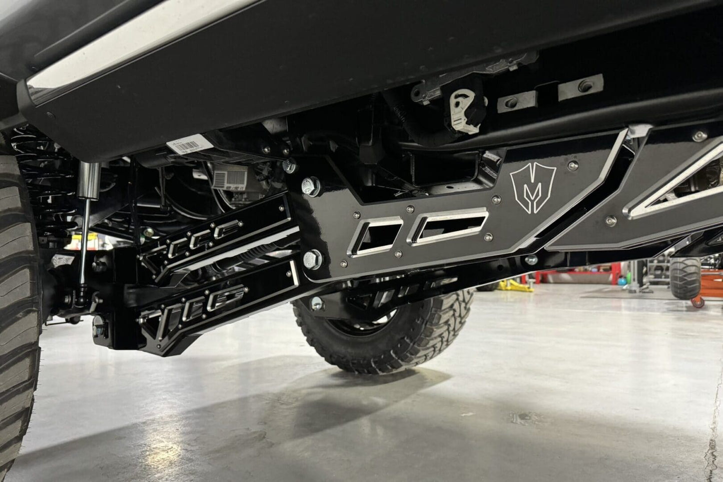 8 Inch Premium S/S Black Lift Kit 2023-2024 Ford F450 4WD