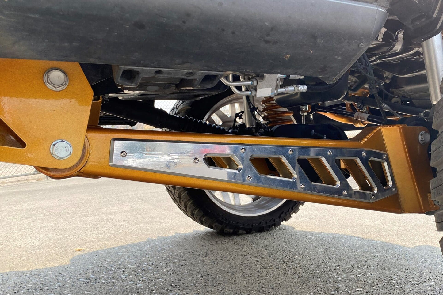 8 Inch Premium Lift Kit 2019-2024 Dodge Ram 3500 Radius Arms 4WD