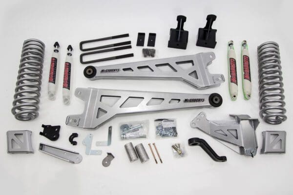 Suspension lift kit for trucks